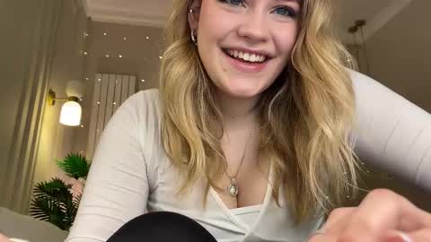 Stephanie online show from 02-13-26, 08:49