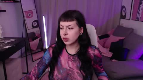 Snapshot of eliza_benet chatting on 12-02-25, 07:36 Ari online show from 12-02-25, 07:36