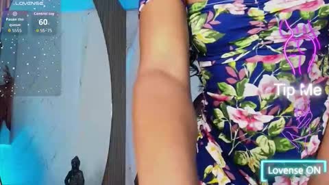 Snapshot of eliza_eup69 chatting on 11-22-25, 08:19 ELIZA online show from 11-22-25, 08:19