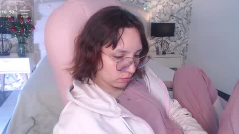 Eliza online show from 11-24-25, 07:24