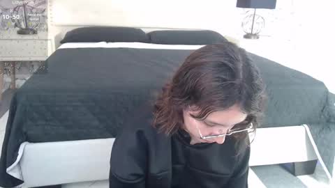 Eliza online show from 02-07-26, 07:17