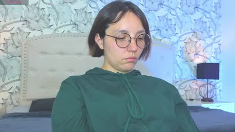 Eliza online show from 04-15-26, 07:58