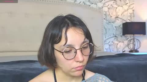 Eliza online show from 04-22-26, 08:21