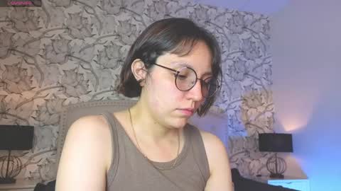 Eliza online show from 04-23-26, 07:49