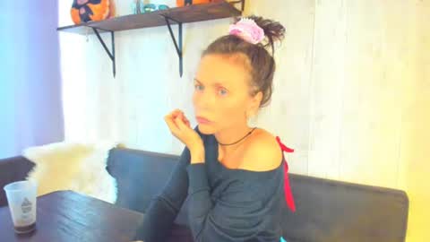 Elizabethangel online show from 07-26-26, 11:28