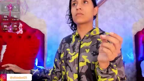 Elizabet Taylor online show from 12-17-25, 01:28