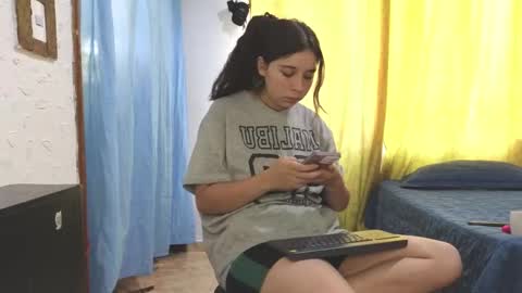 Snapshot of elizabeth_evanz chatting on 01-18-25, 03:16 elizabeth online show from 01-18-25, 03:16