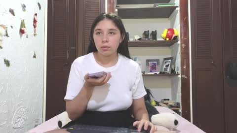 Snapshot of elizabeth_evanz chatting on 02-06-25, 09:38 elizabeth online show from 02-06-25, 09:38