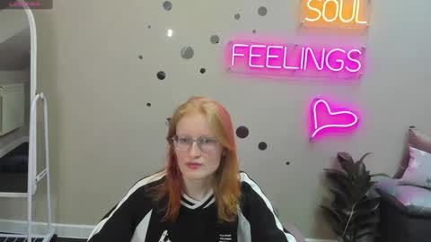 Snapshot of elizabeth_harpper chatting on 01-17-25, 03:00 Elizabeth online show from 01-17-25, 03:00