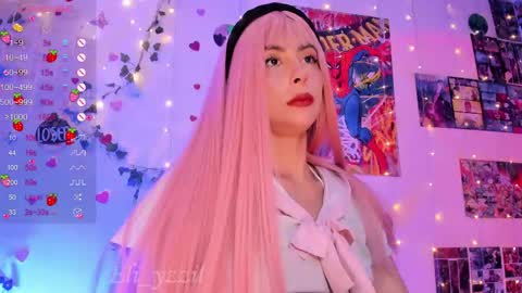    Independent Model online show from 05-25-26, 04:35