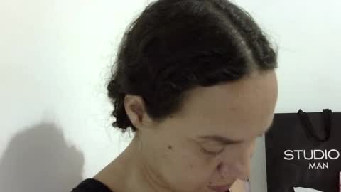 Elizabeth Martinez  online show from 11-04-25, 06:51