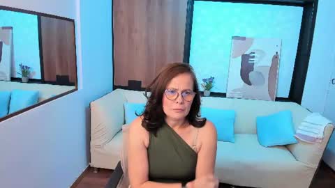 Elizabeth online show from 07-13-26, 11:57