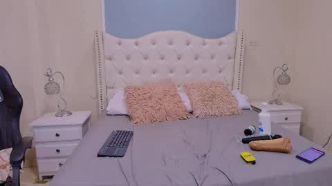 Elizabeth  online show from 03-06-26, 11:23