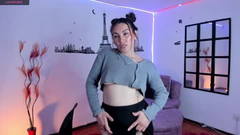 Elizabeth online show from 12-26-24, 09:04