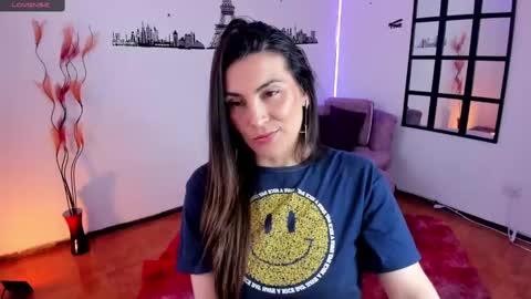 Elizabeth online show from 02-18-25, 04:59