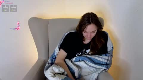 Elizabeth online show from 02-27-26, 01:38