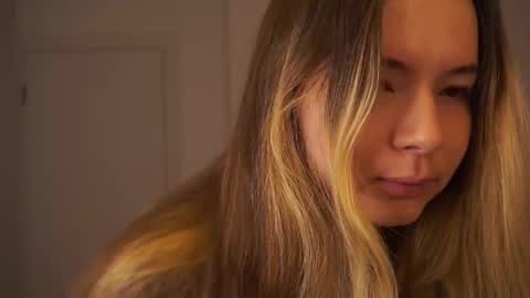 Snapshot of elizabethennals chatting on 09-18-25, 06:43 Elizabeth online show from 09-18-25, 06:43