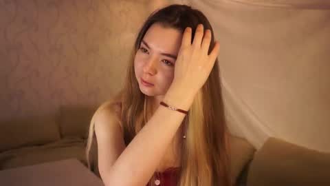 Snapshot of elizabethennals chatting on 10-24-25, 04:47 Elizabeth online show from 10-24-25, 04:47