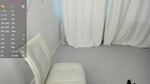 Snapshot of elizabethmad chatting on 10-16-25, 07:42 elizabethmad online show from 10-16-25, 07:42