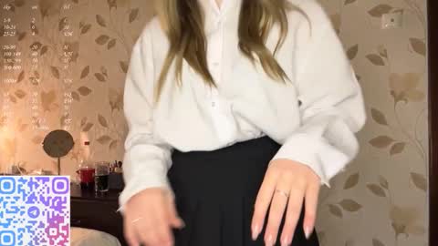 Mia online show from 02-12-26, 05:08