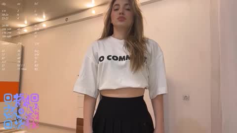 Mia online show from 02-23-26, 05:10