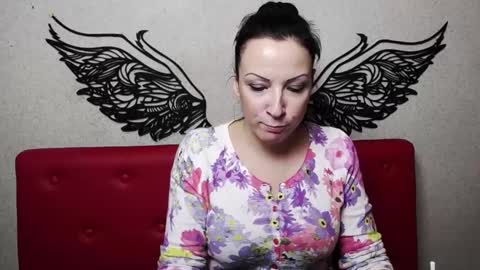 Snapshot of elizabethsho chatting on 01-24-25, 12:42 ElizabethSho online show from 01-24-25, 12:42