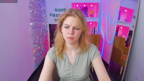 Snapshot of elizabethvane chatting on 04-29-26, 05:30 Elizabeth online show from 04-29-26, 05:30