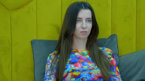 Elizabet online show from 01-24-25, 11:37