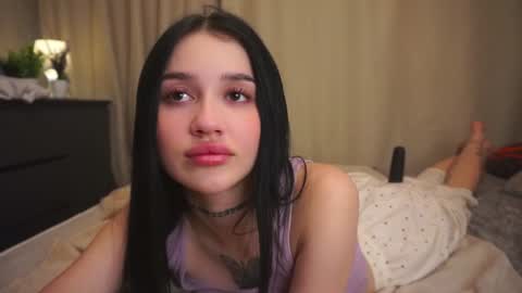 Snapshot of elizamaisy chatting on 12-20-24, 07:01 Eva online show from 12-20-24, 07:01