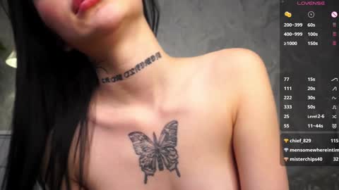 Snapshot of elizamaisy chatting on 12-27-24, 01:39 Eva online show from 12-27-24, 01:39