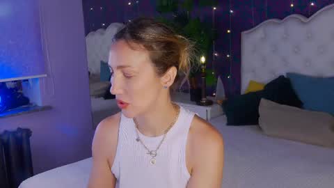 Snapshot of elizamayers chatting on 04-18-26, 09:57 Linda online show from 04-18-26, 09:57