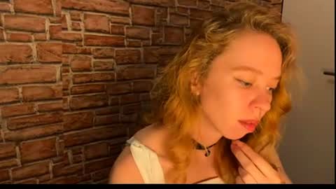 Snapshot of elizastorm chatting on 06-23-26, 11:08 Eliza online show from 06-23-26, 11:08