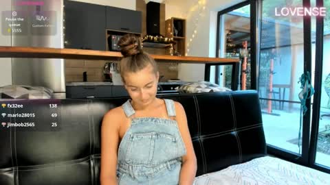 Eliz                               online show from 05-11-26, 04:04