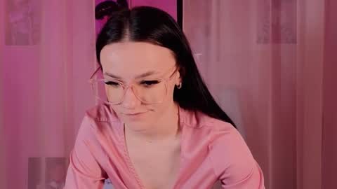 elizzza_ online show from 02-12-25, 06:19