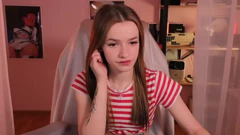 elizzza_ online show from 04-28-26, 05:12