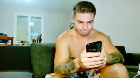 elkafit28 online show from 01-02-25, 08:17