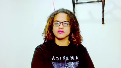 Snapshot of elkingthe chatting on 12-13-24, 01:12 Diana online show from 12-13-24, 01:12