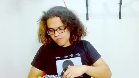 Snapshot of elkingthe chatting on 12-14-24, 01:05 Diana online show from 12-14-24, 01:05