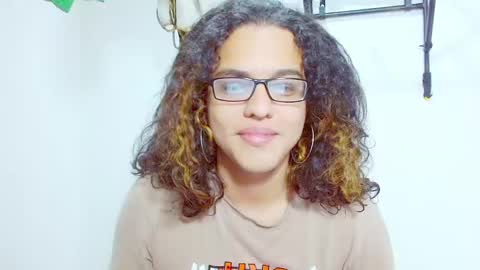 Snapshot of elkingthe chatting on 12-17-24, 12:54 Diana online show from 12-17-24, 12:54