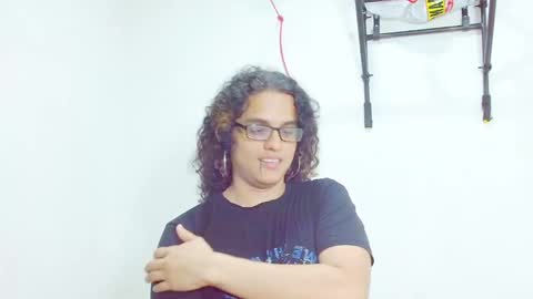 Snapshot of elkingthe chatting on 12-19-24, 02:45 Diana online show from 12-19-24, 02:45