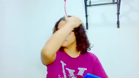 Snapshot of elkingthe chatting on 12-28-24, 01:28 Diana online show from 12-28-24, 01:28