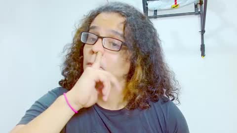 Snapshot of elkingthe chatting on 01-06-25, 04:23 Diana online show from 01-06-25, 04:23