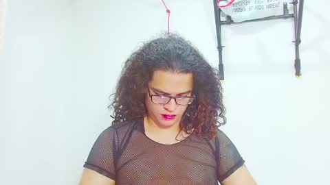 Snapshot of elkingthe chatting on 01-12-25, 01:27 Diana online show from 01-12-25, 01:27