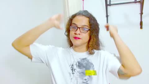 Snapshot of elkingthe chatting on 01-17-25, 01:36 Diana online show from 01-17-25, 01:36