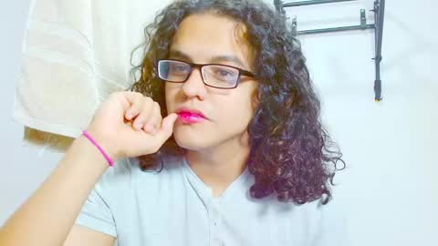 Snapshot of elkingthe chatting on 01-19-25, 12:39 Diana online show from 01-19-25, 12:39