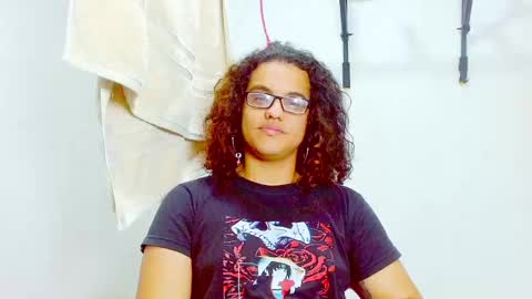 Snapshot of elkingthe chatting on 02-08-25, 04:14 Diana online show from 02-08-25, 04:14