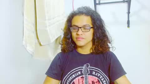 Snapshot of elkingthe chatting on 02-09-25, 12:30 Diana online show from 02-09-25, 12:30