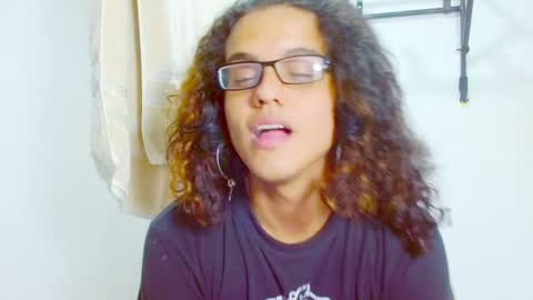 Snapshot of elkingthe chatting on 02-09-25, 03:34 Diana online show from 02-09-25, 03:34