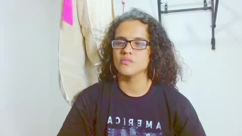 Snapshot of elkingthe chatting on 02-10-25, 03:53 Diana online show from 02-10-25, 03:53