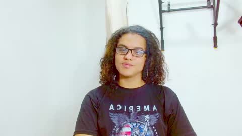 Snapshot of elkingthe chatting on 02-17-25, 06:15 Diana online show from 02-17-25, 06:15